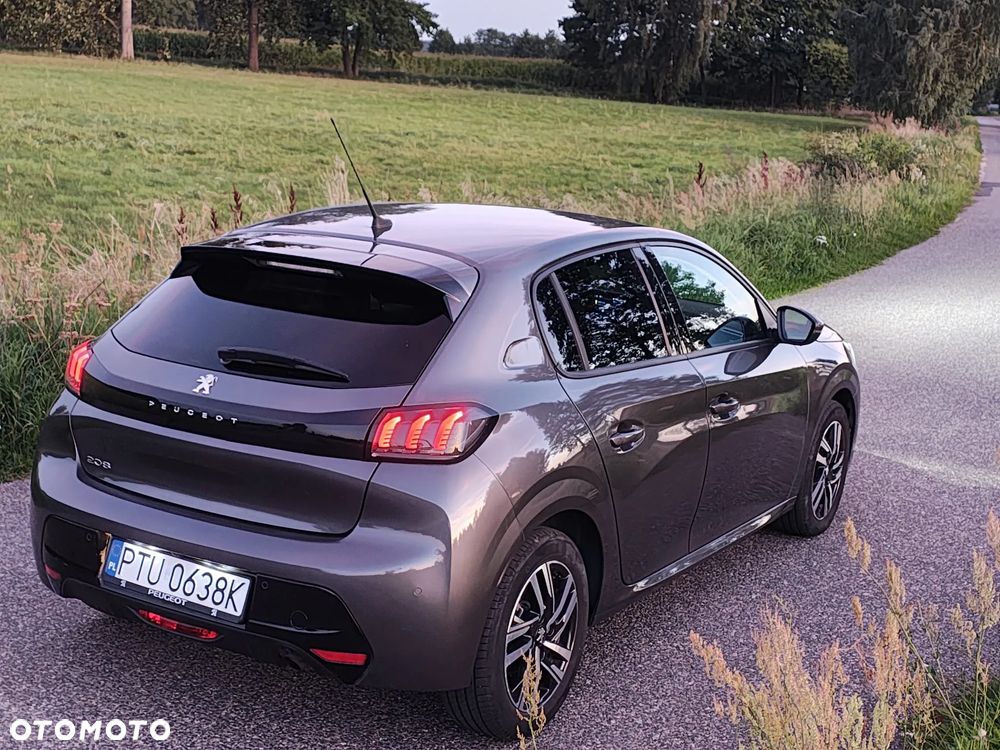 Peugeot 208 - 3