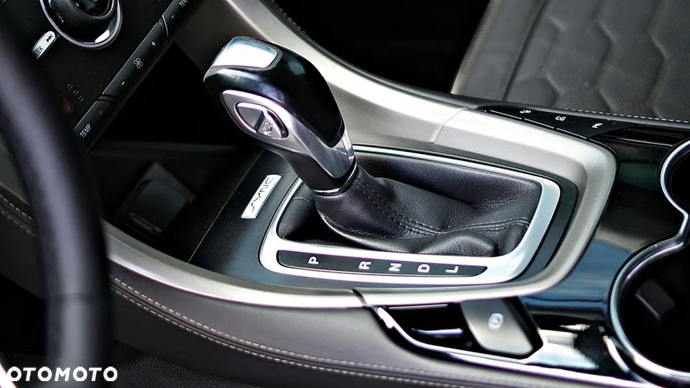 Ford Mondeo - 24