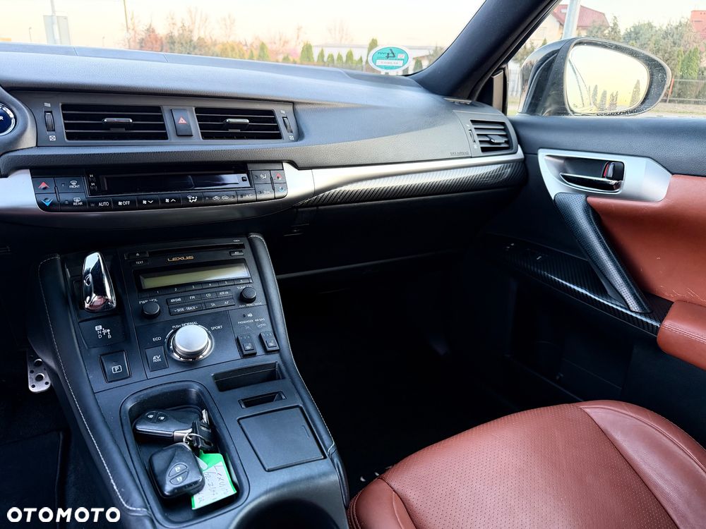 Lexus CT 200h F Sport - 13