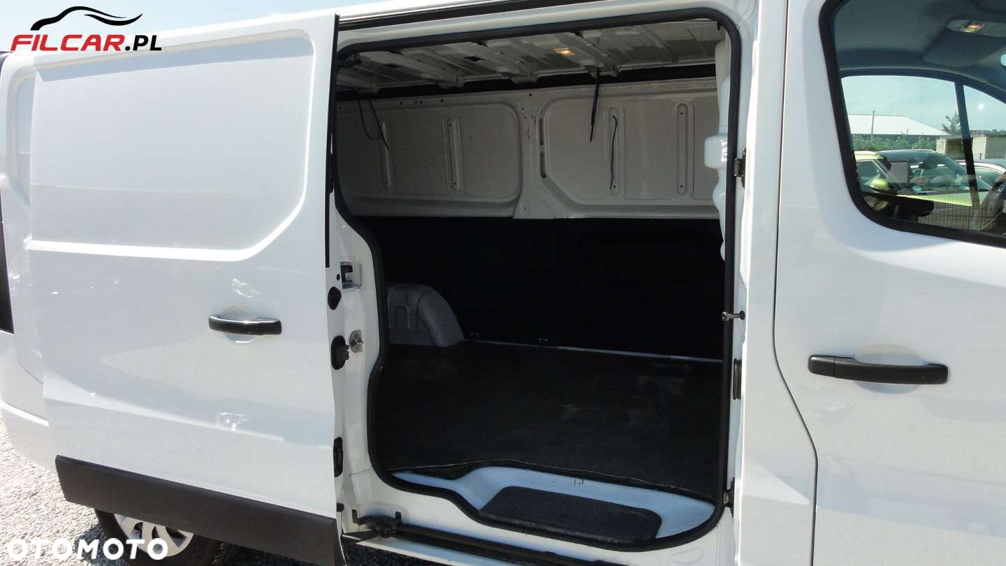 Opel VIVARO - B - 17