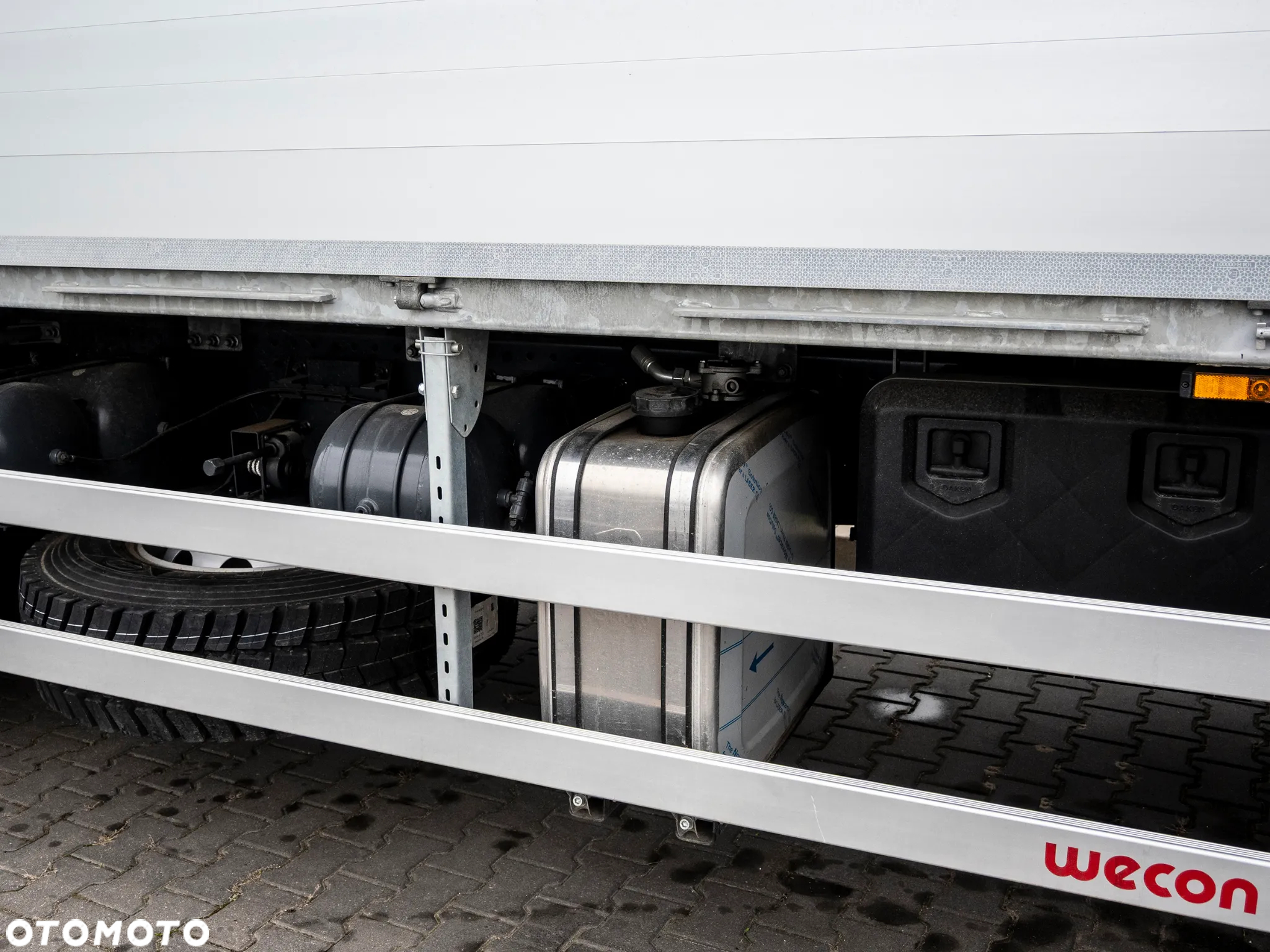 DAF XD 450 FAN 6X2 Zabudowa WESOB ŻURAW HMF - 17