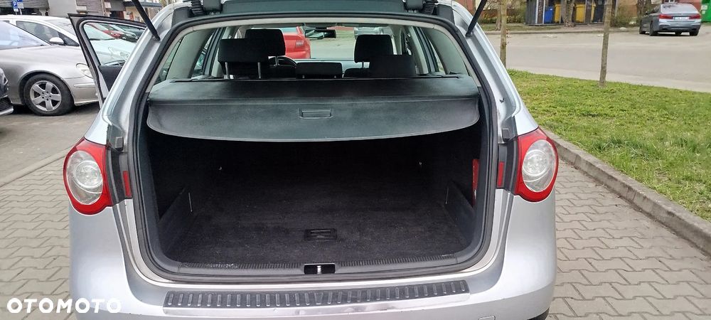 Volkswagen Passat - 9