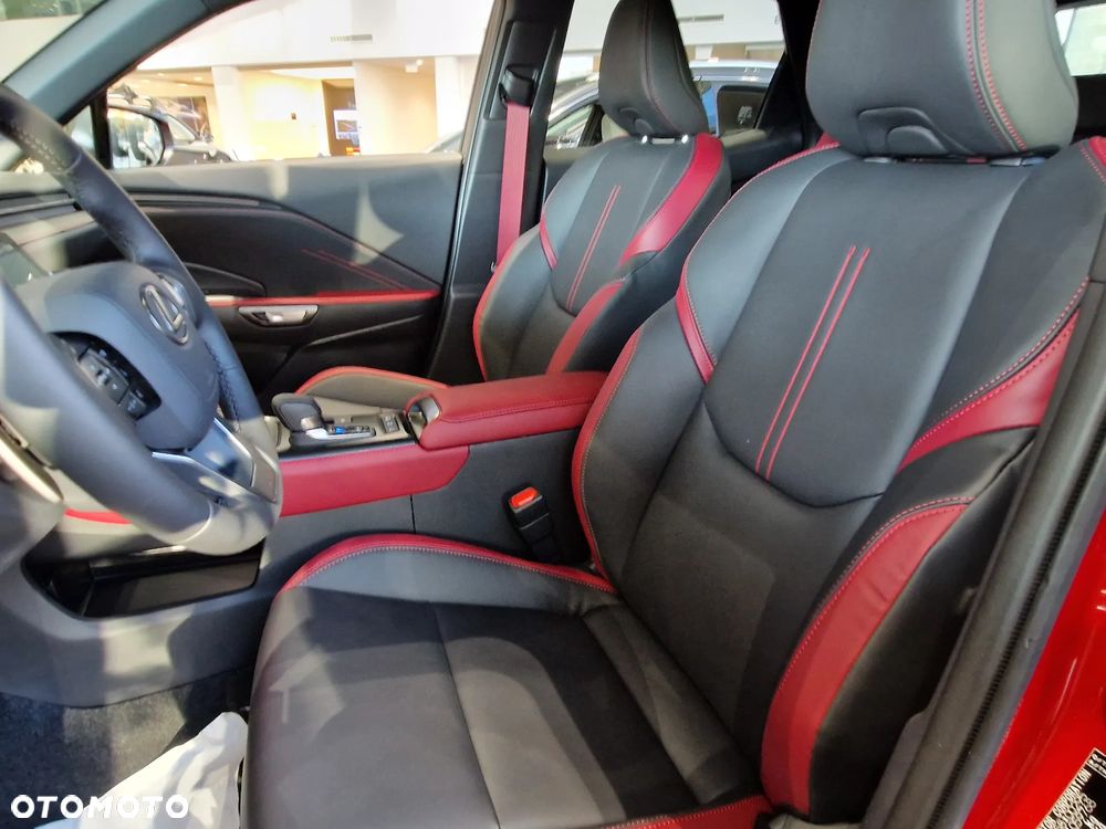 Lexus LBX 1.5 Hybrid Vibrant Edition - 18