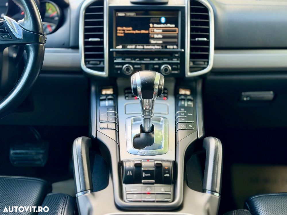 Porsche Cayenne - 10