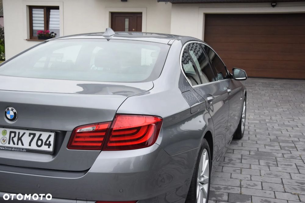 BMW Seria 5 520d Luxury Line - 28