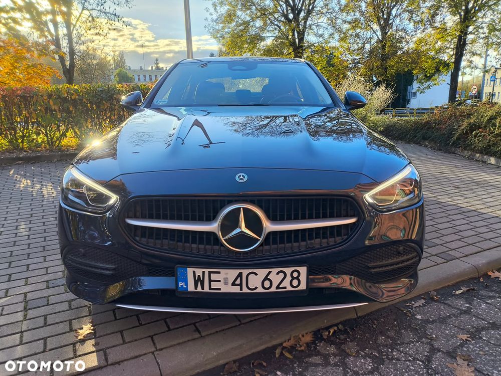 Mercedes-Benz Klasa C 180 mHEV - 14
