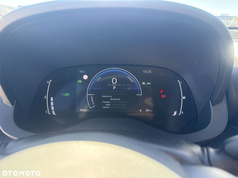 Toyota Yaris Hybrid 1.5 Style - 21