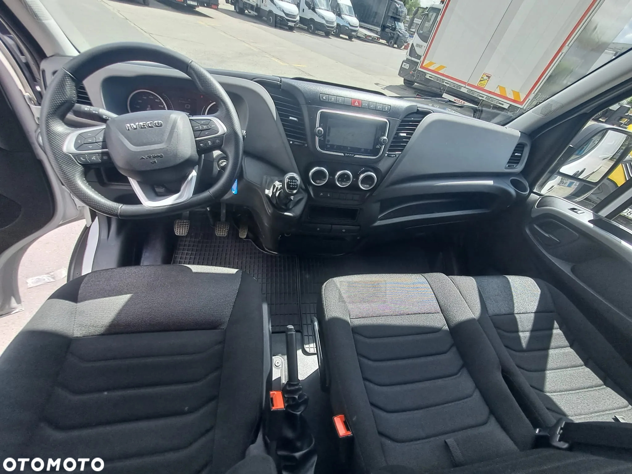 Iveco L4H2,  kamera , aktywny tempomat,  LED- gwarancja do 14/11/2025 - 7