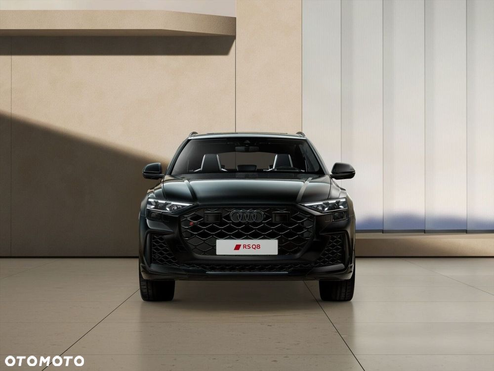 Audi RS Q8 - 2