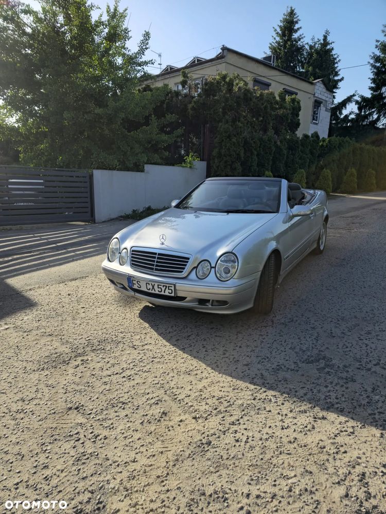 Mercedes-Benz CLK - 1