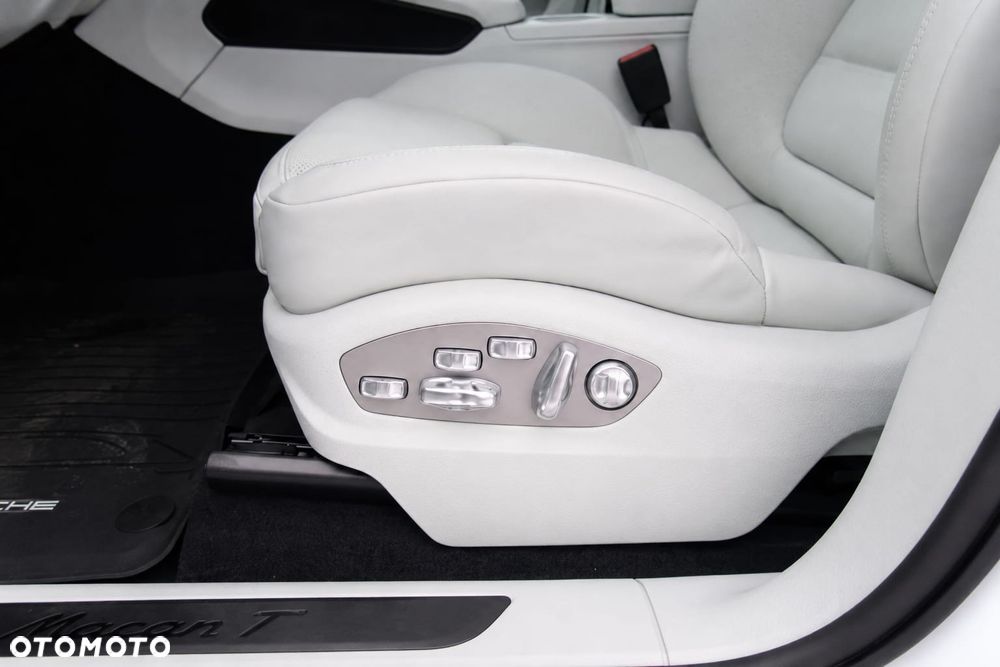 Porsche Macan T - 9