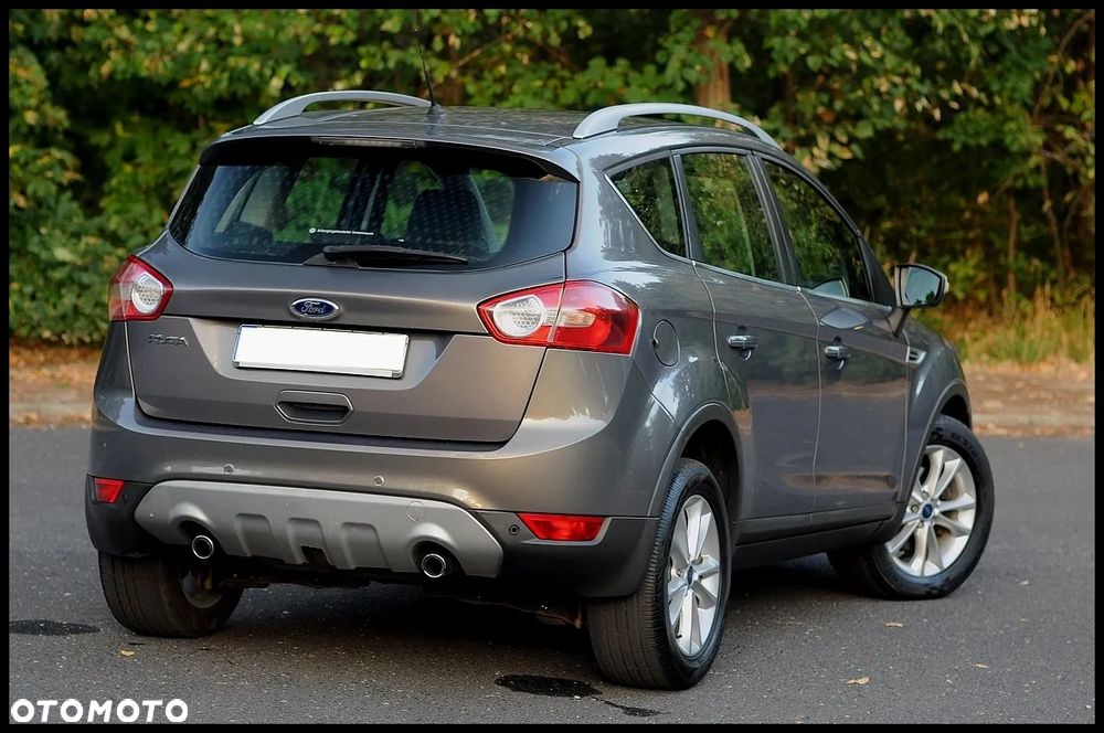 Ford Kuga 2.0 TDCi 4x4 Titanium - 16