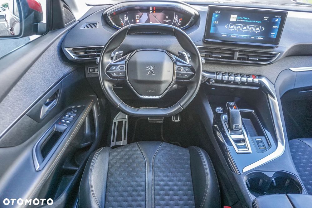 Peugeot 3008 1.2 PureTech Road Trip S&S EAT8 - 35