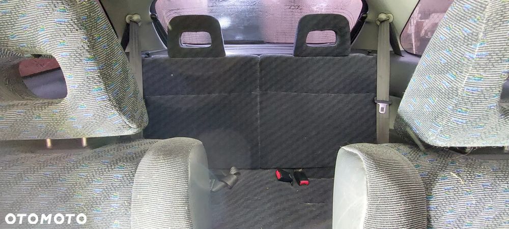 Honda Civic 1.4i - 8