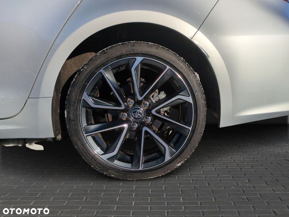 Toyota Corolla 1.8 Hybrid Executive - 19