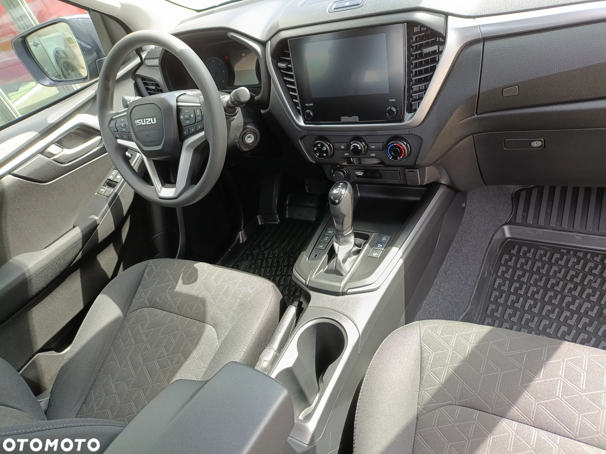 Isuzu D-Max 1.9 EC LS - 21