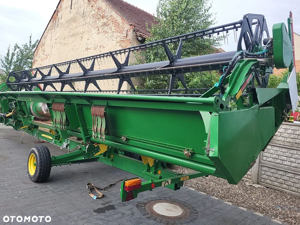 John Deere S690i - 8