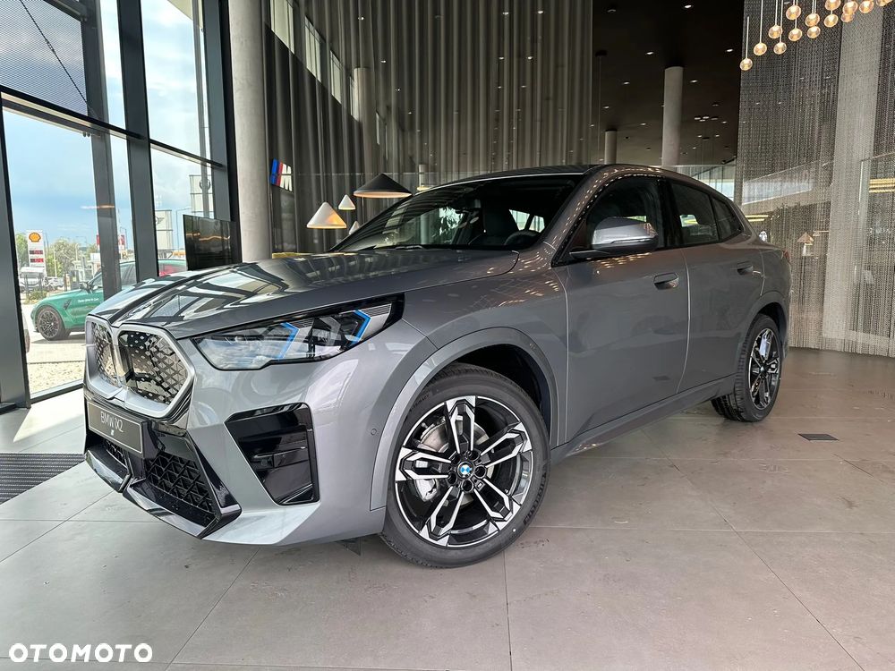 BMW iX2 eDrive20 66.5kWh M Sport Edition - 3