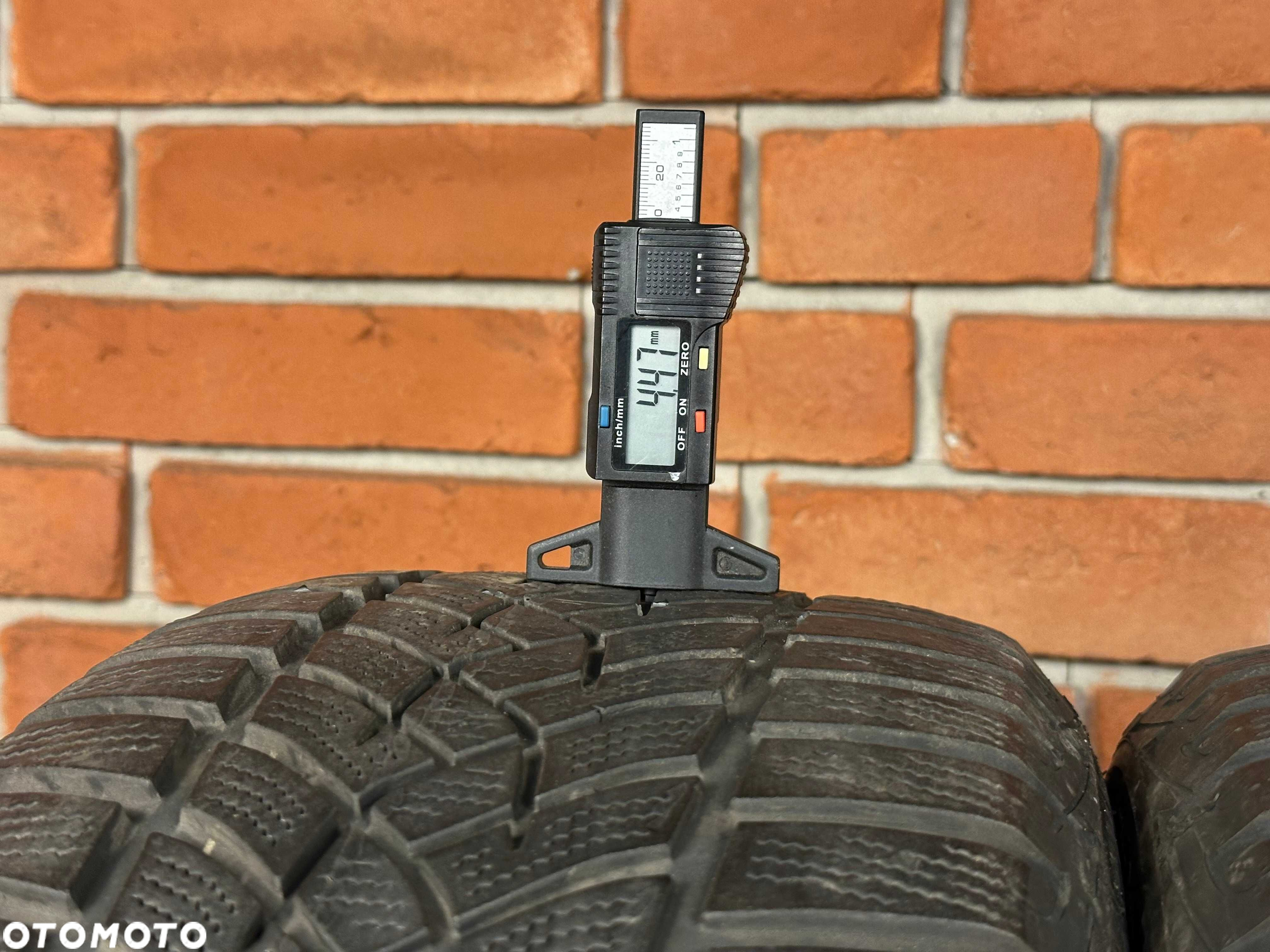 Opony 225/55R17 Goodyear UltraGrip Performance 101V 2022 - 5