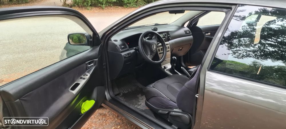 Toyota Corolla 2.0 D-4D Luna - 10