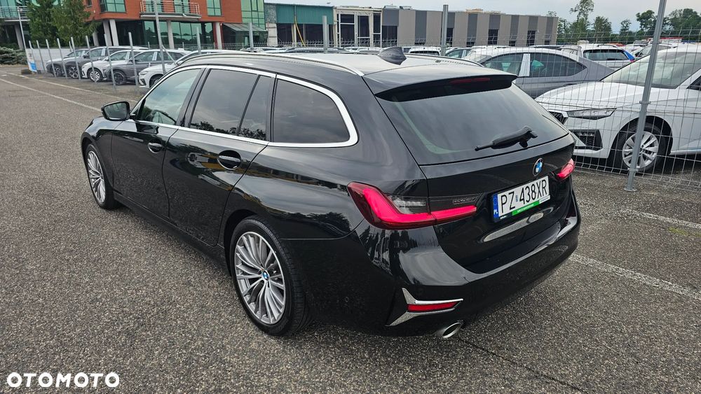 BMW Seria 3 320d xDrive Luxury Line - 2