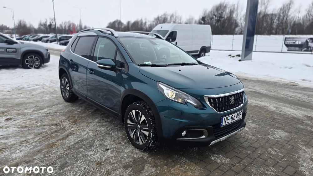 Peugeot 2008 1.2 PureTech Allure S&S - 5