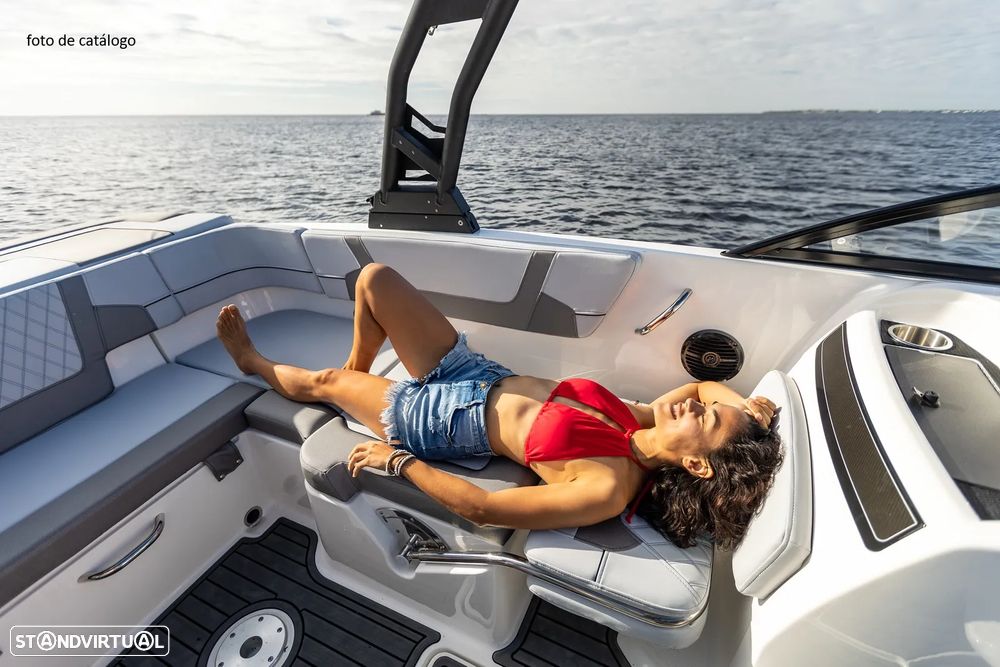 Bayliner VR6 OB - 11