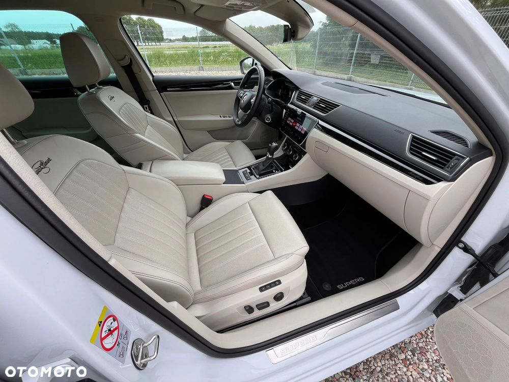 Skoda Superb 2.0 TDI SCR L&K DSG - 36