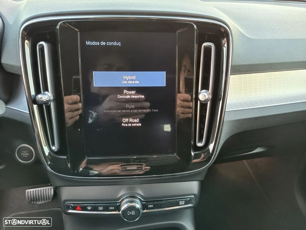 Volvo XC 40 1.5 T5 PHEV Momentum Plus - 9