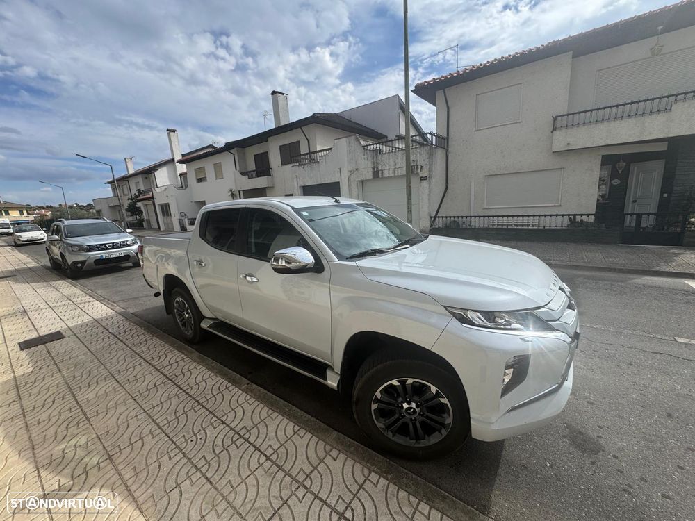 Mitsubishi L200 2.3 DI-D Space Cab Invite Strakar Look 4WD - 10