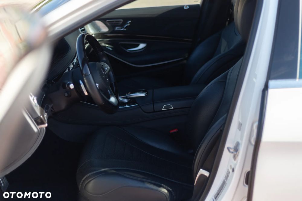 Mercedes-Benz Klasa S 560 4-Matic L 9G-TRONIC - 33