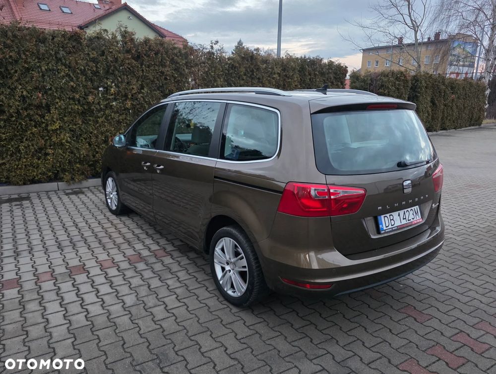 Seat Alhambra 2.0 TDI DPF Ecomotive - 11