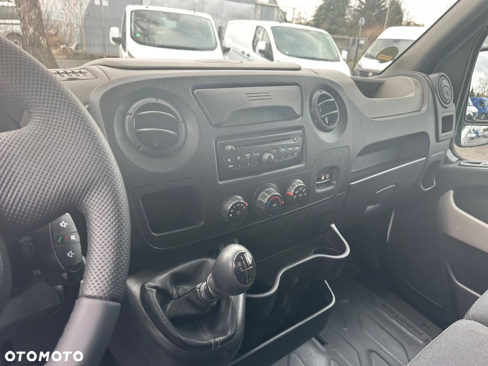 Renault Master 2.3dci 125ps 2012r L2H2 klima hak 2500kg - 16