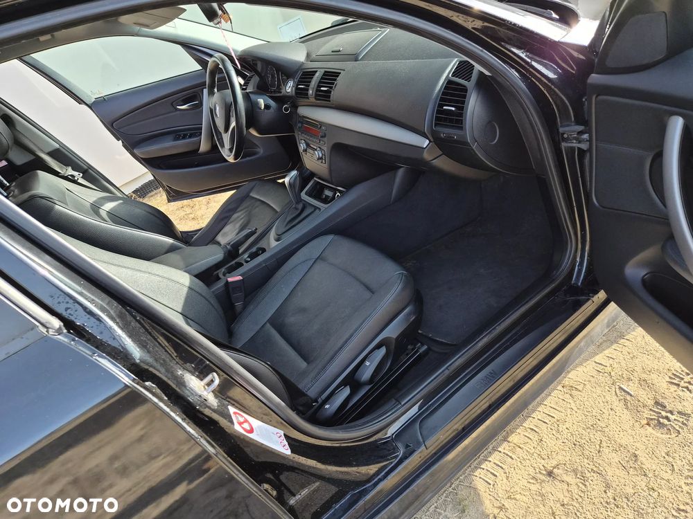 BMW Seria 1 118d DPF - 11