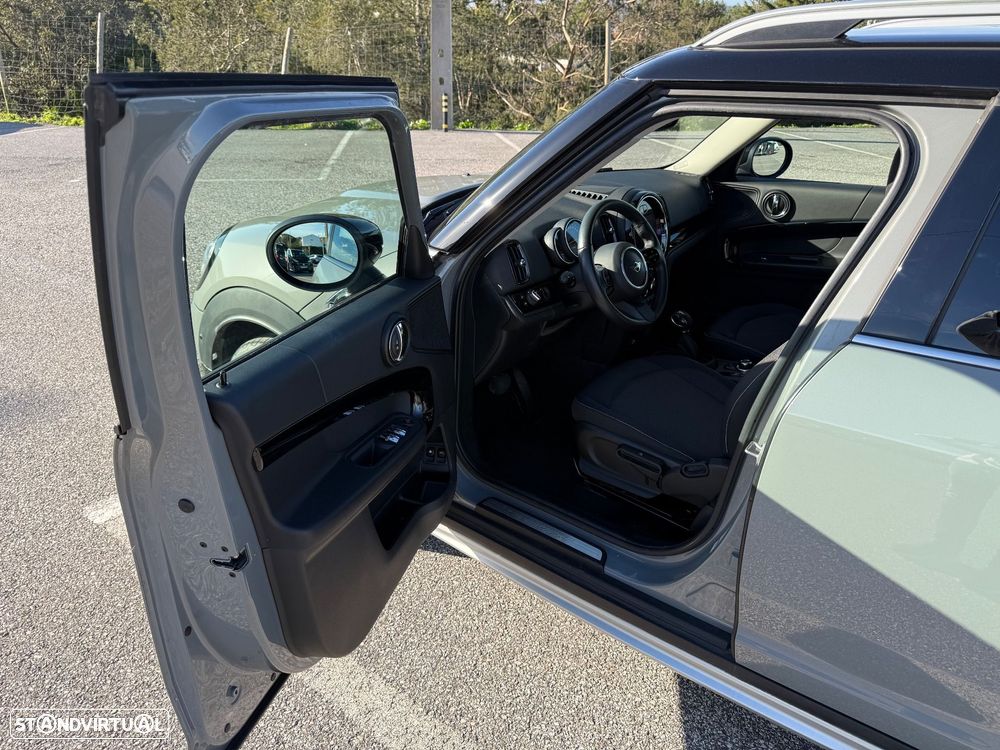 MINI Countryman Cooper SE ALL4 Auto - 9