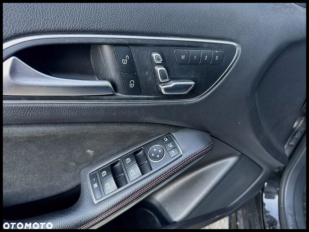 Mercedes-Benz Klasa A 45 AMG 4-Matic - 23