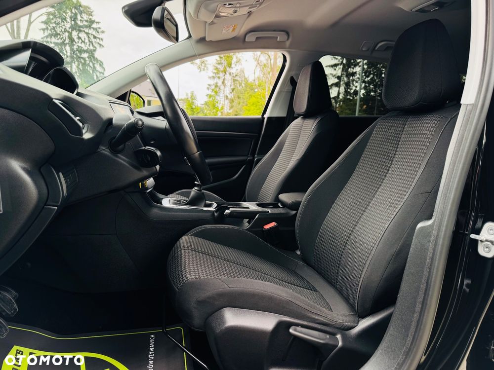 Peugeot 308 BlueHDi FAP 130 Stop & Start Allure - 25