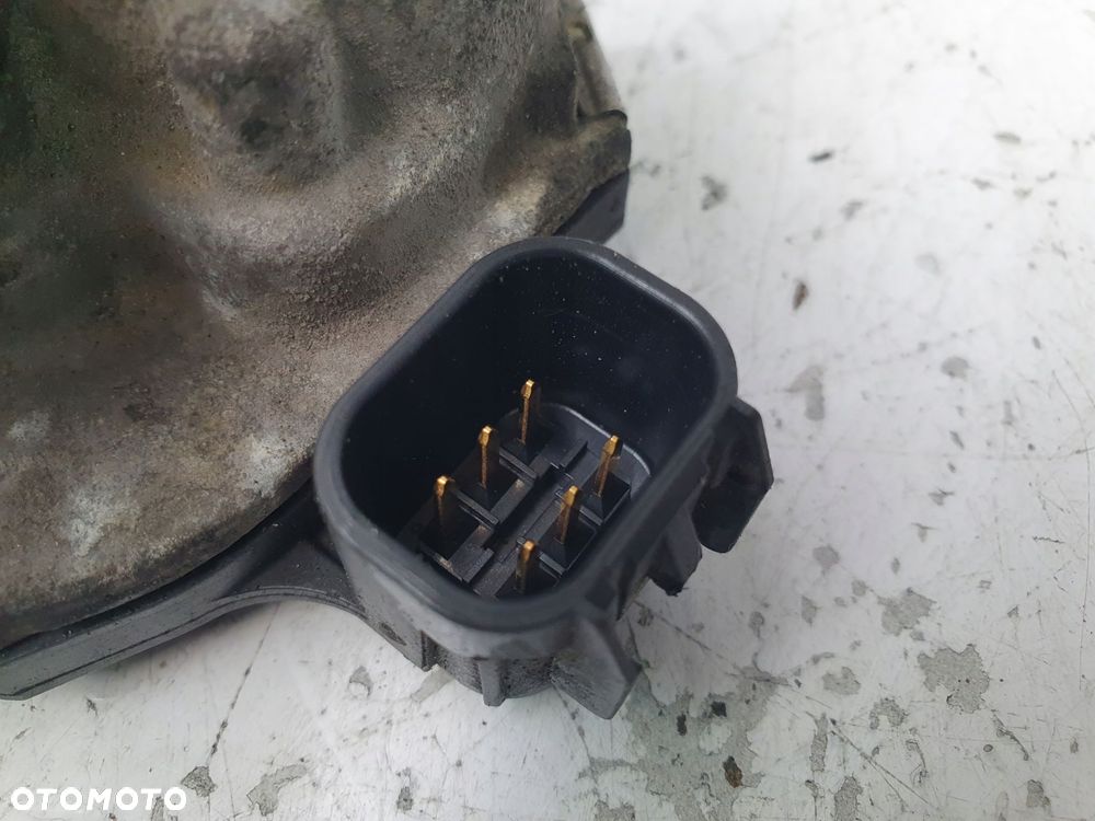 PRZEPUSTNICA Opel Meriva B Astra J 1.4 16V 55562270 0280750482 - 2