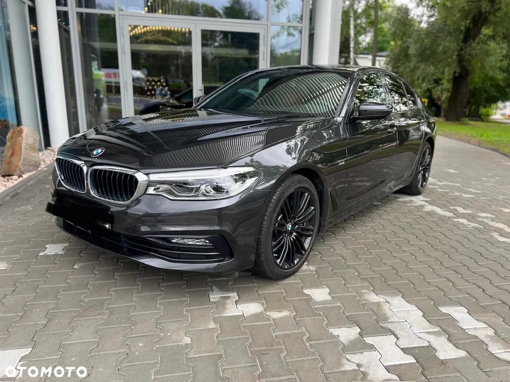 BMW Seria 5 540i xDrive GPF Luxury Line sport - 6
