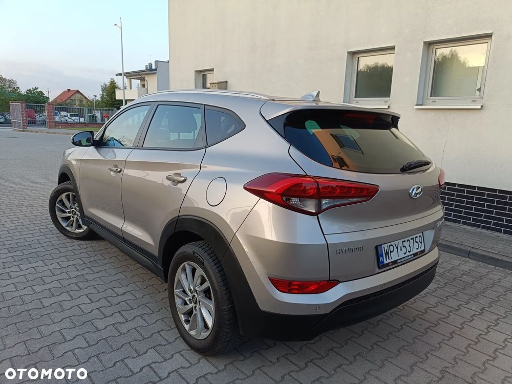 Hyundai Tucson blue 1.7 CRDi 2WD Passion Plus - 16
