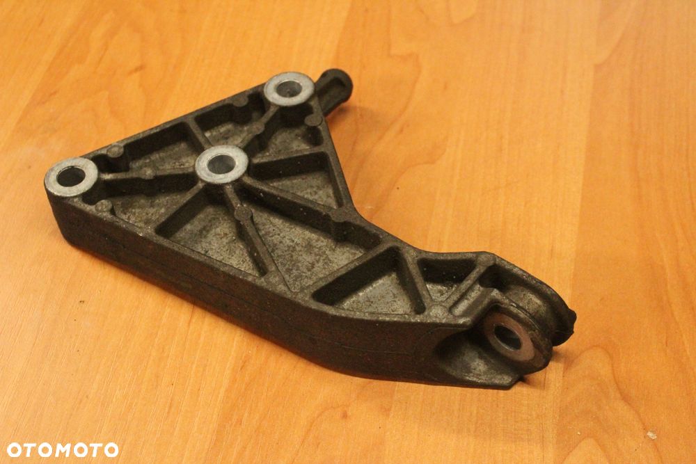 ŁAPA MOCOWANIE WSPORNIK SILNIKA OPEL ZAFIRA A ASTRA G 1.6B 1.7D 1.8B DIESEL BENZYNA   90575233 - 5