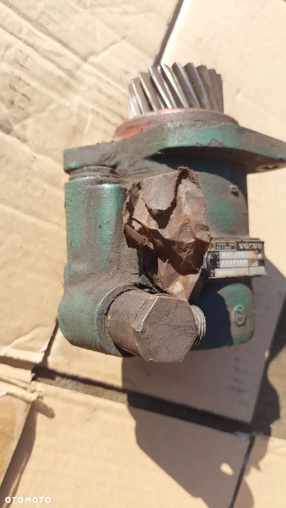 POMPA WSPOMAGANIA FH 16 - 2