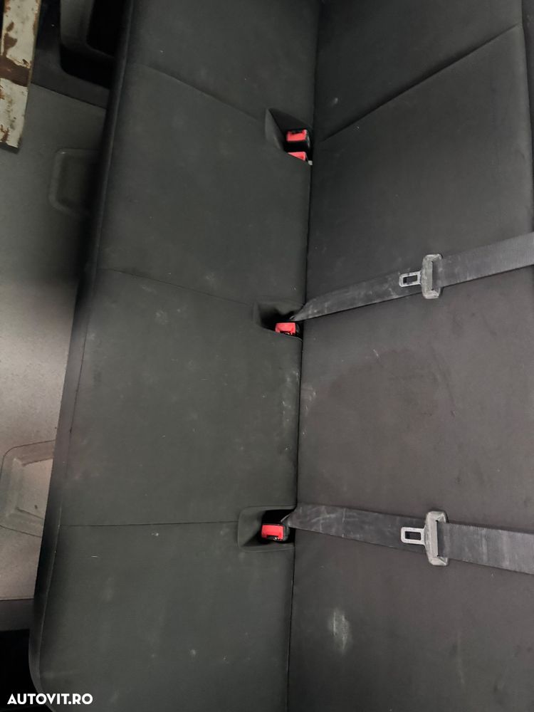 Mercedes-Benz Sprinter - 14