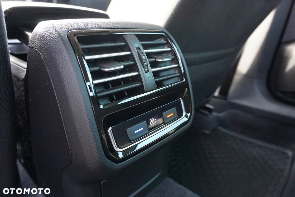 Volkswagen Passat 2.0 TDI BMT Comfortline - 22