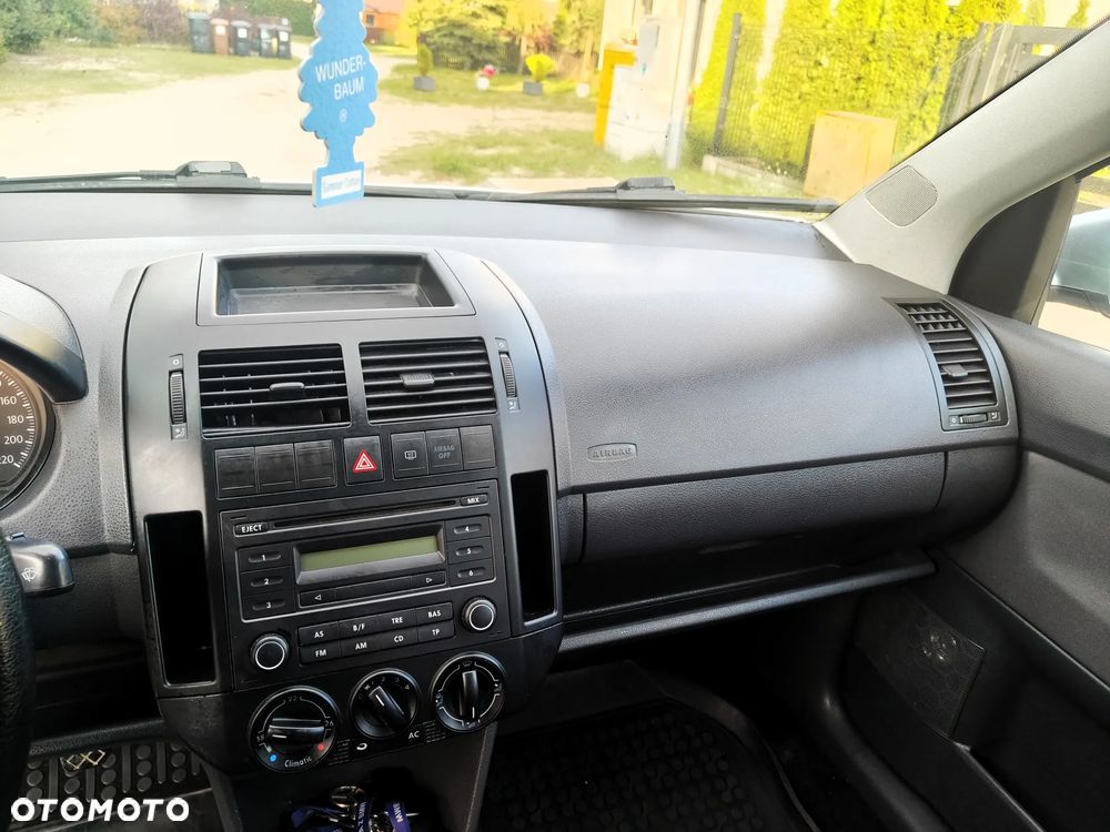 Volkswagen Polo 1.4 TDI Comfortline - 22