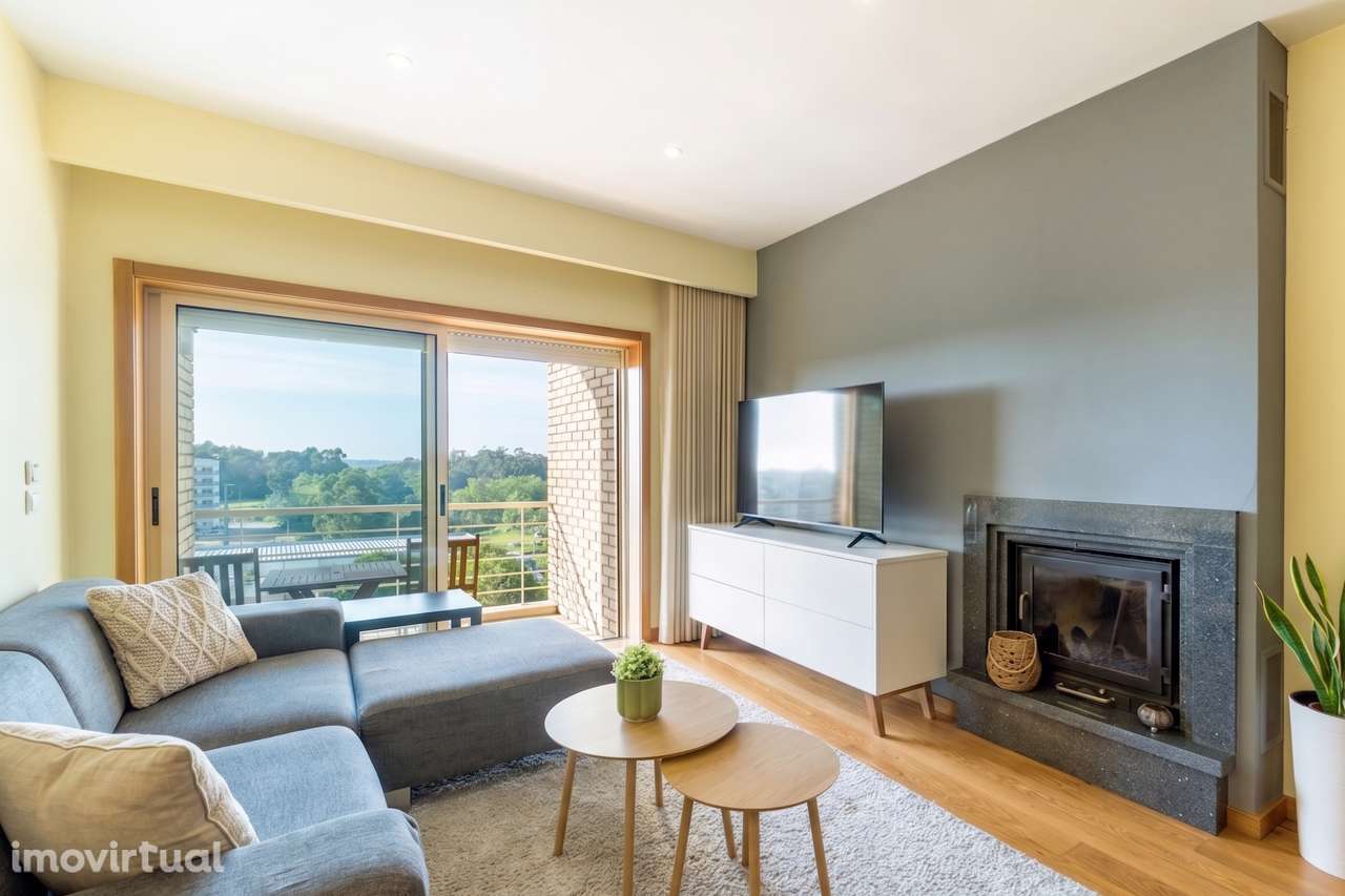 Apartamento T2 Amplo c/ Varanda e Garagem | Canidelo - Grande imagem: 4/25