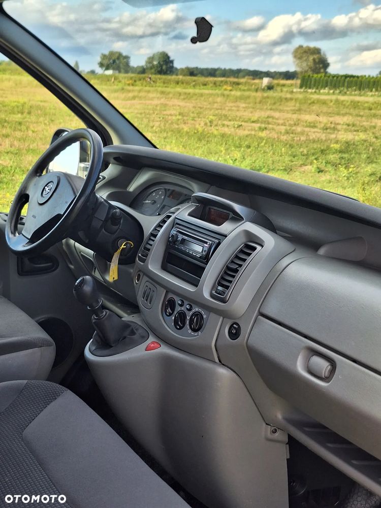 Opel Vivaro - 30