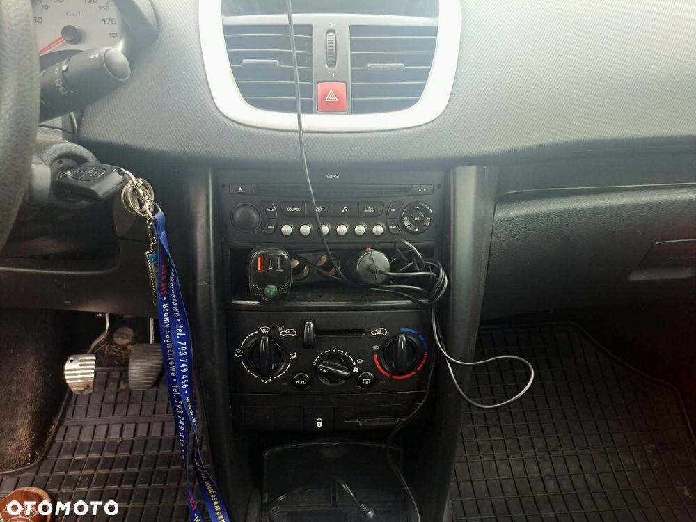 Peugeot 207 1.4 Presence - 11
