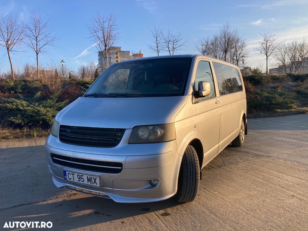 Volkswagen Caravelle - 2