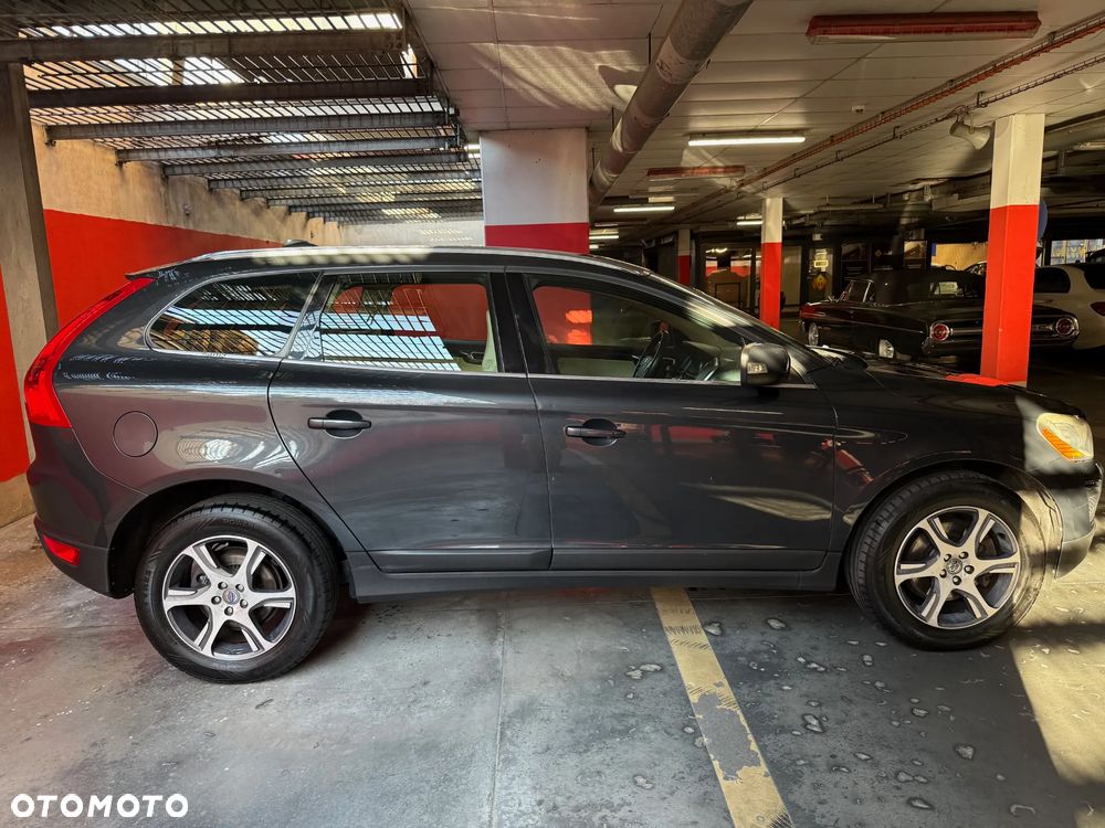 Volvo XC 60 2.4D AWD Summum - 4